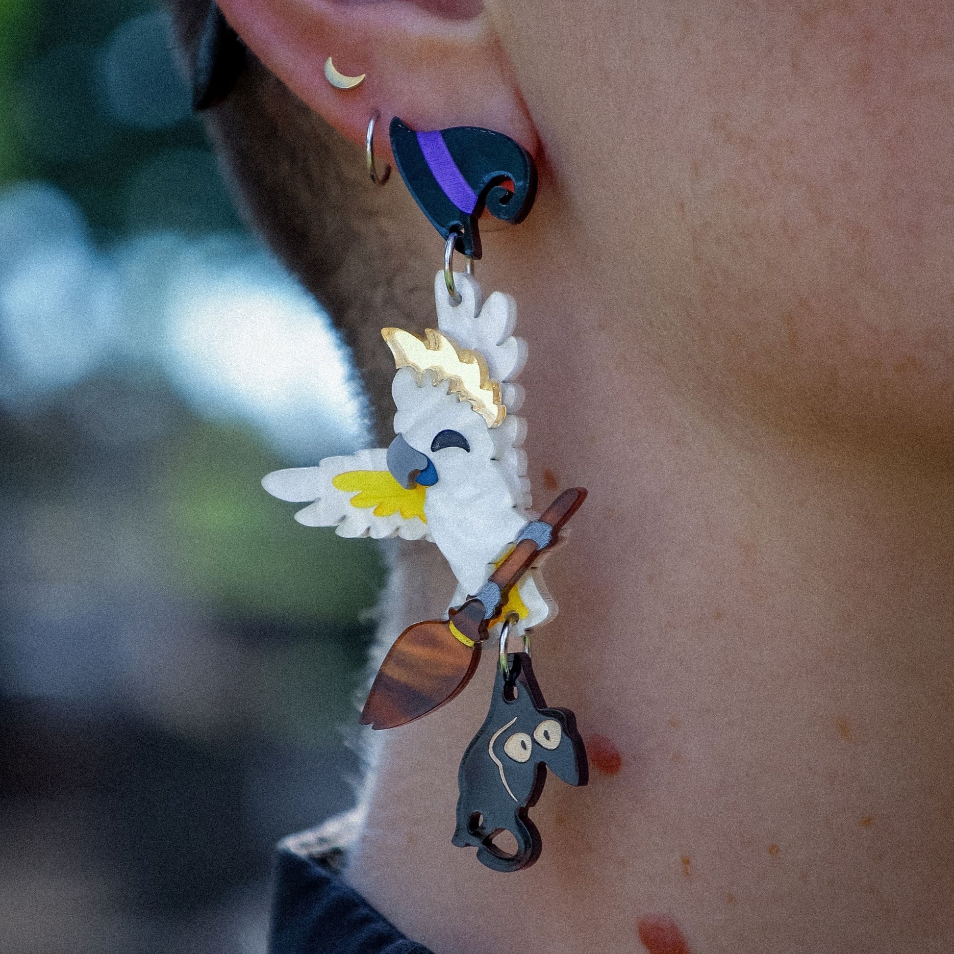 BINKABU Alfred Witch-Cockatoo handmade acrylic bird earrings